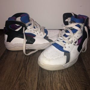 Nike huarache sneaker